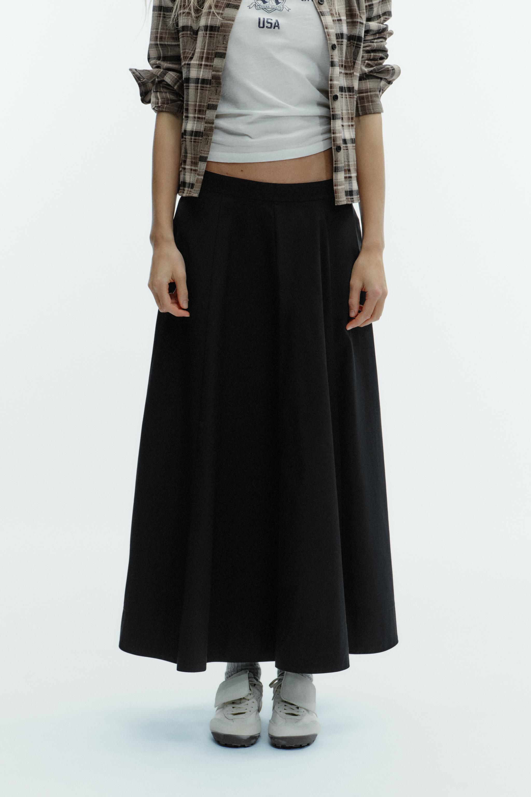 PLEATED MIDI SKIRT